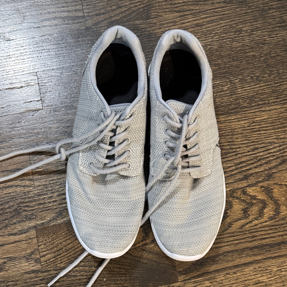 Men’s cuater shoes Travis Mathew